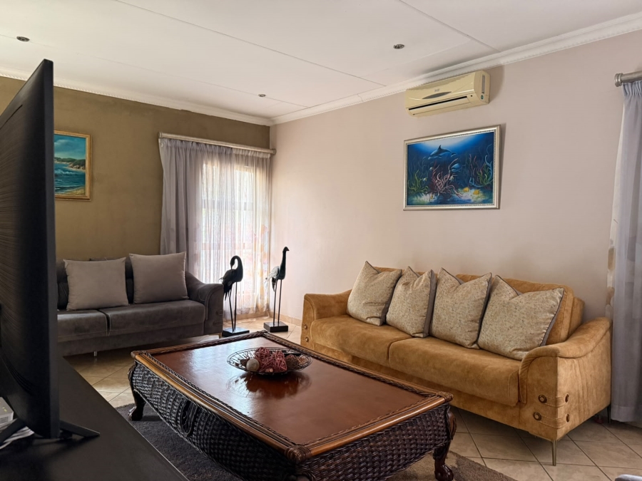 3 Bedroom Property for Sale in Safari Gardens North West
